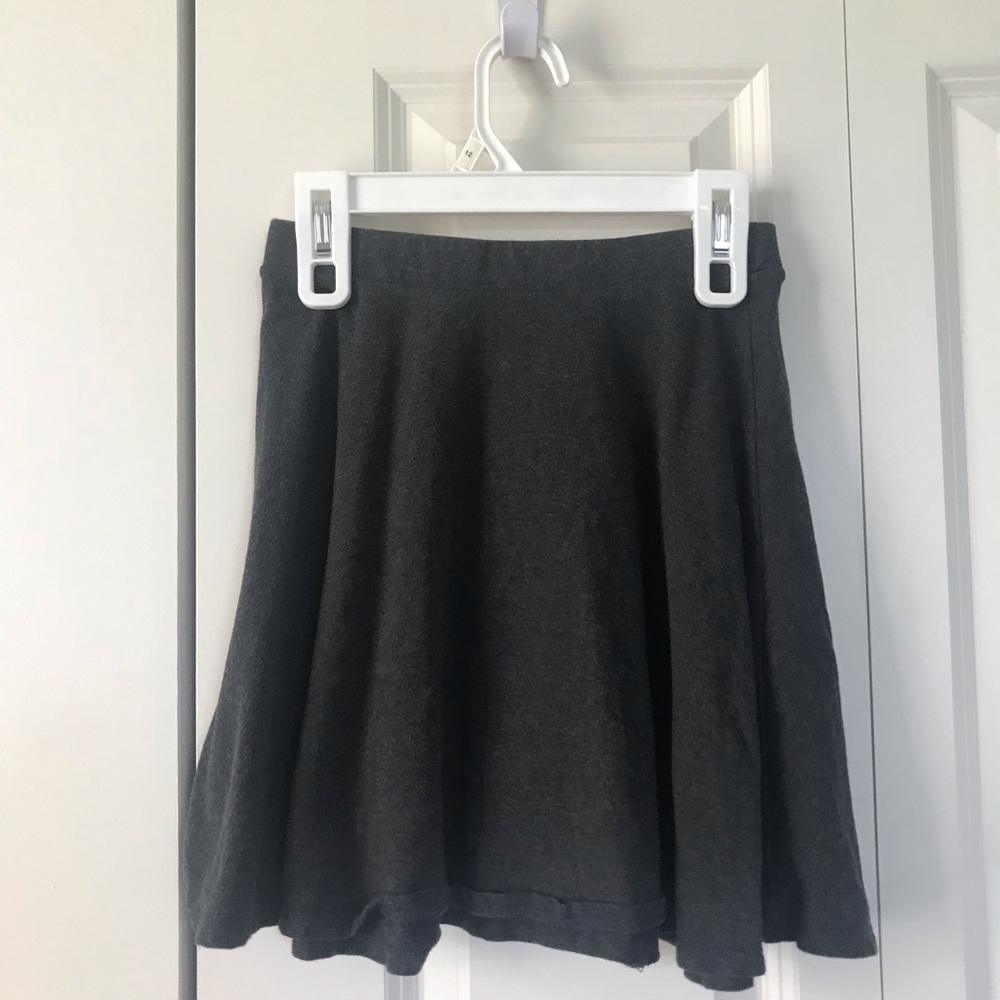 Forever 21 stretchy skater skirt